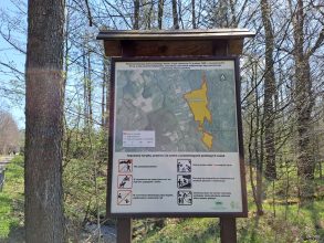 Rezerwat przyrody Dolina Łańskiego Potoku - tablica informacyjna