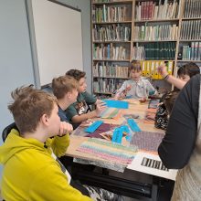 Uczestnicy warsztatów pt. "Kto ma owce, ten ma co chce"